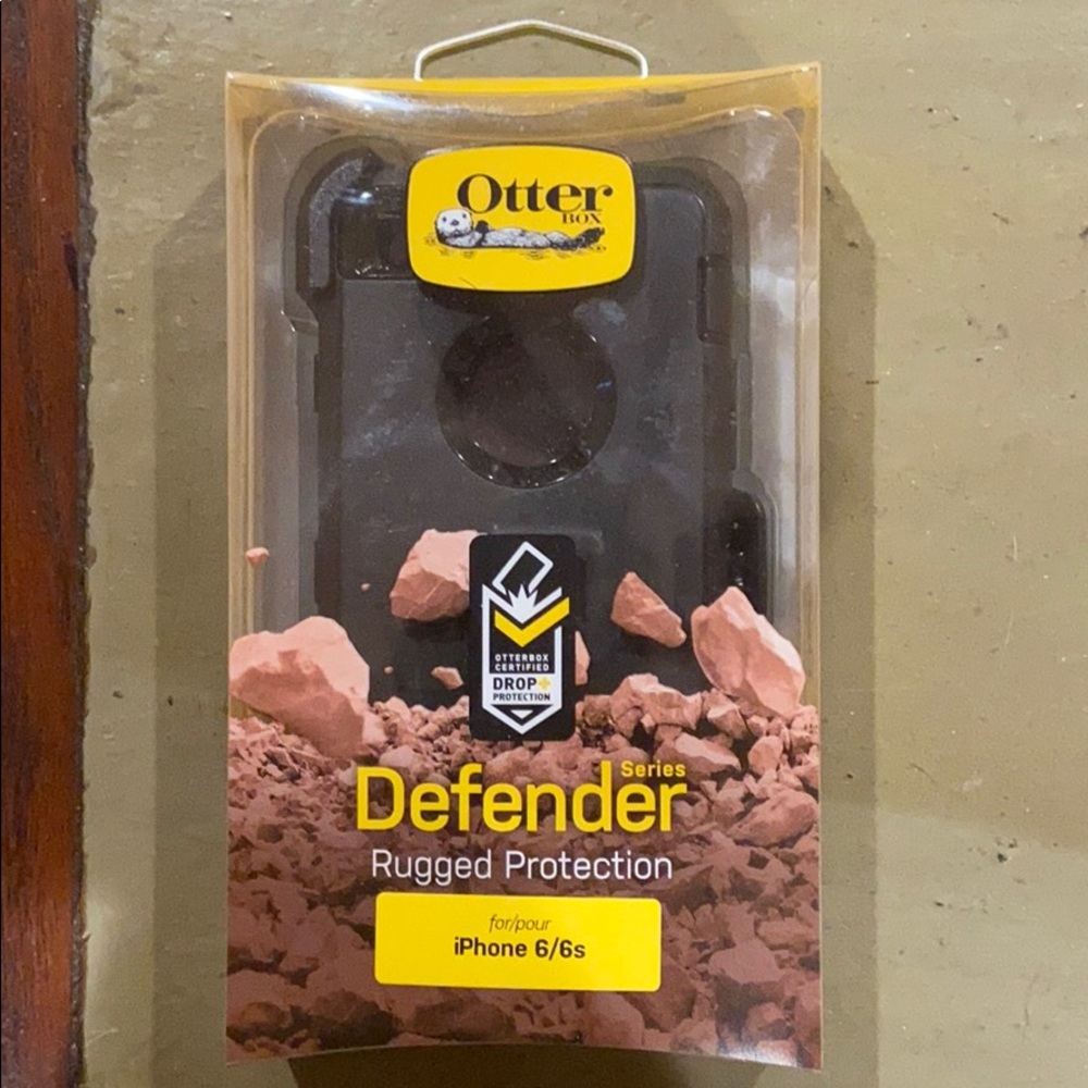 NWT iPhone 6/6S Otterbox case!